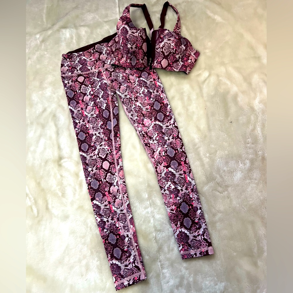 VICTORIA SECRET WORKOUT SET Small